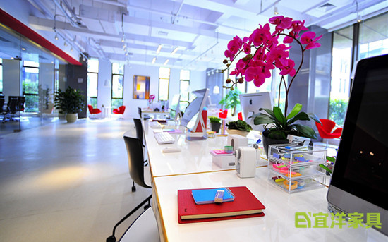 整洁时尚办公桌面 整洁时尚办公桌面